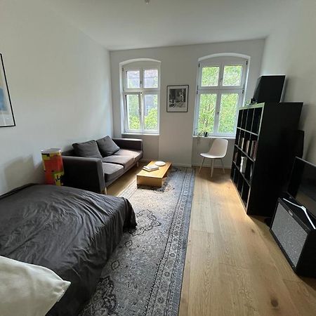 Room In The Center Of Берлин Екстериор снимка